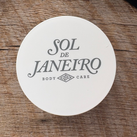 Sol de Janeiro Delicia Drench Body Butter, 5 oz. - Picture 3 of 3